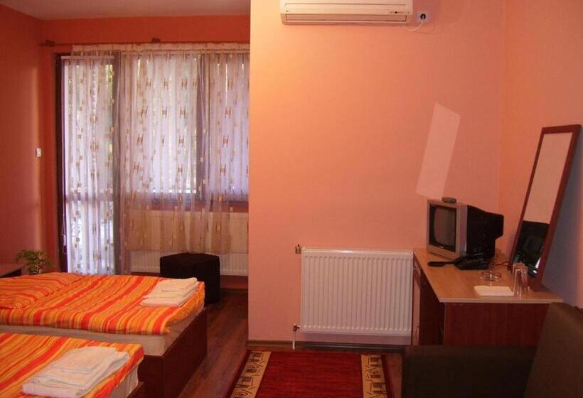 غرفة قياسية, Kestenite Family