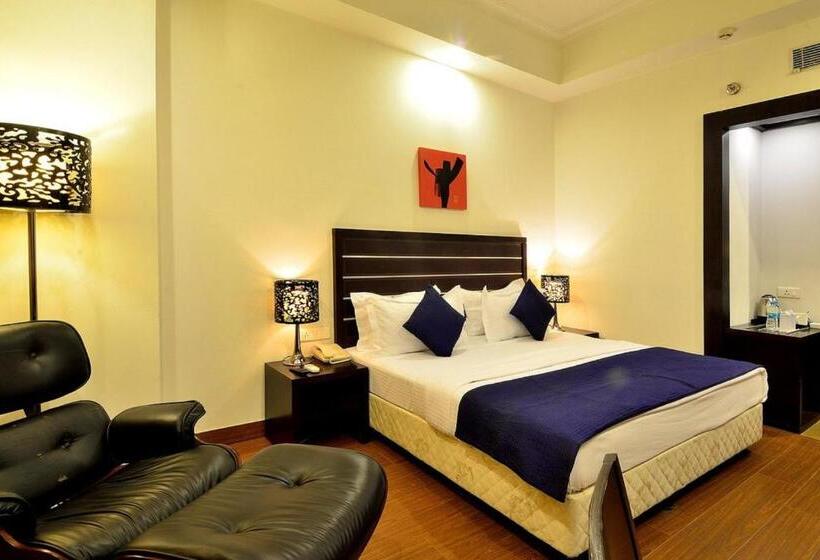 Quarto standard, Lakshya S