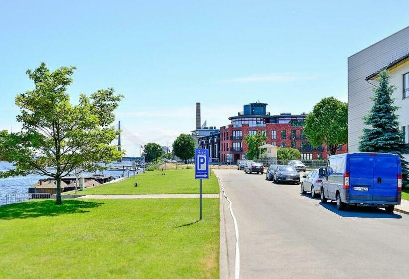 اتاق استاندارد, Vantis Riverside