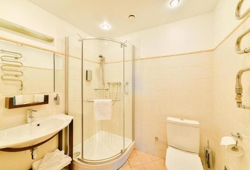 اتاق پنت هاوس, Vantis Riverside