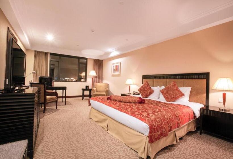 Quarto Classe Business, Wuhan Hongguang