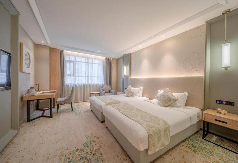 Quarto Executivo, Wuhan Hongguang