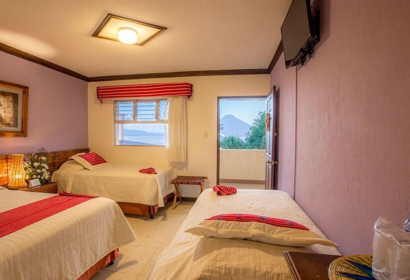 اتاق استاندارد سه نفره, Y Centro De Convenciones Jardines Del Lago