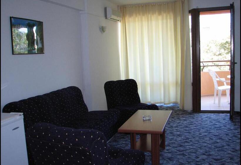 带阳台套房, Kamchia Park Hotel All Inclusive & Free Parking