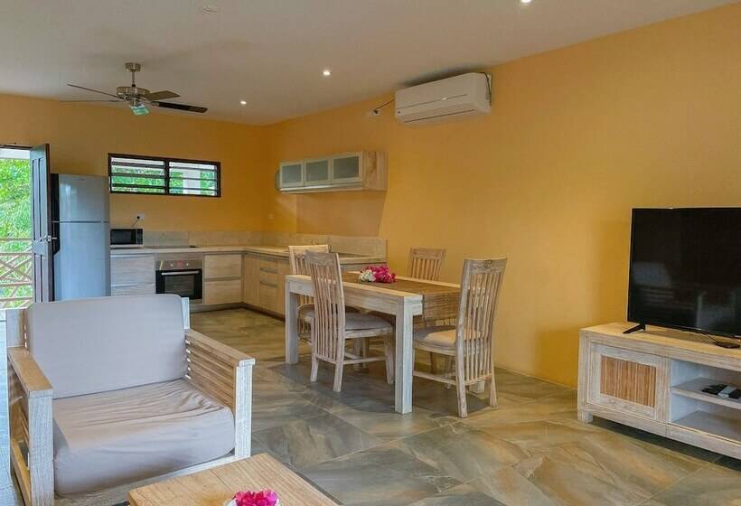 آپارتمان 2 خوابه با چشم‌انداز دریا, Nasama Resort