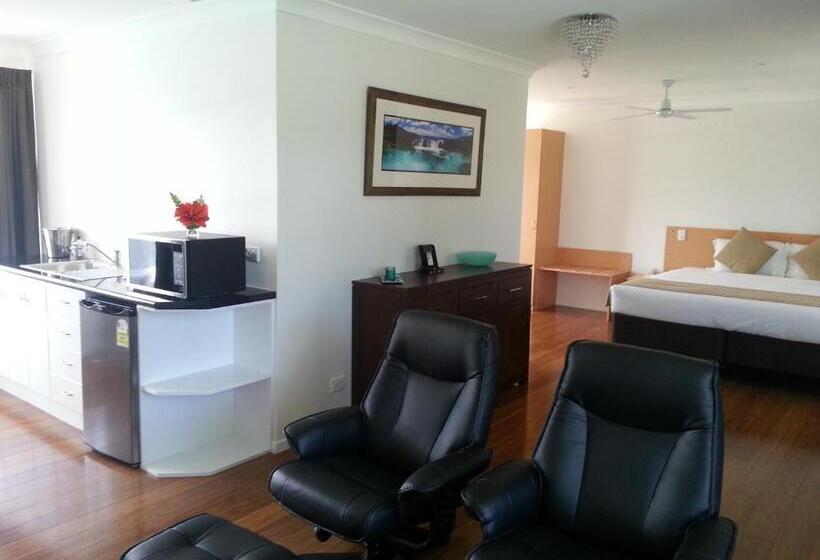 سوییت اجرایی, Paradise Hotel & Resort