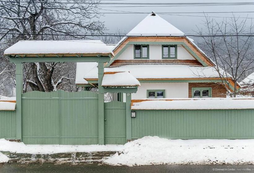 Vila 1 Quarto Vista jardim, Dimineți în Cerdac