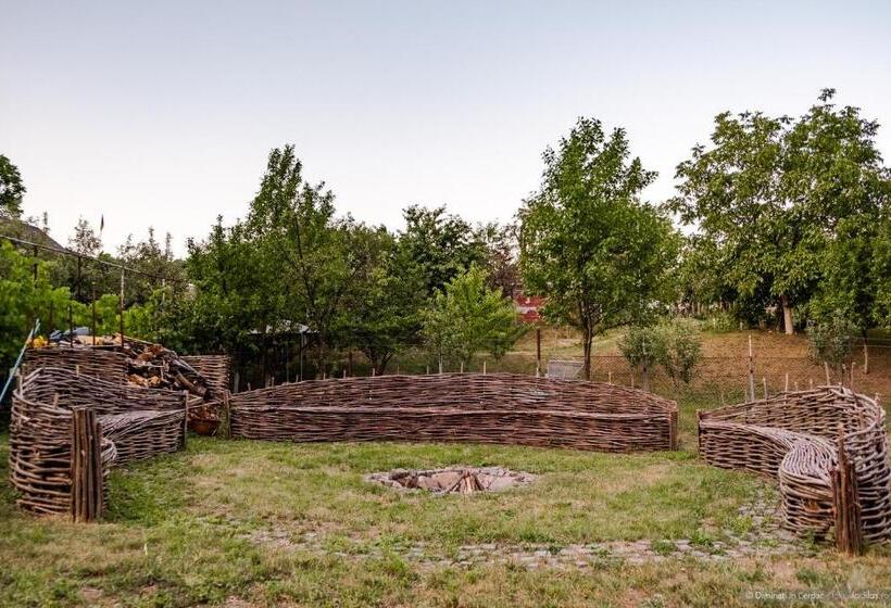 Vila 1 Quarto Vista jardim, Dimineți în Cerdac