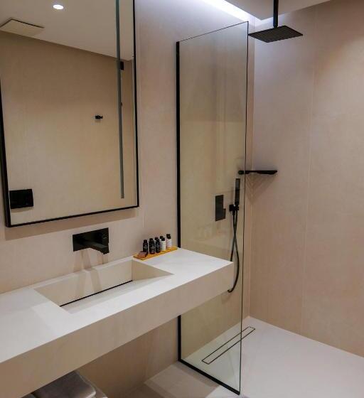 غرفة ديلوكس ذات إطلالة جانبية على البحر, Yacht Premium