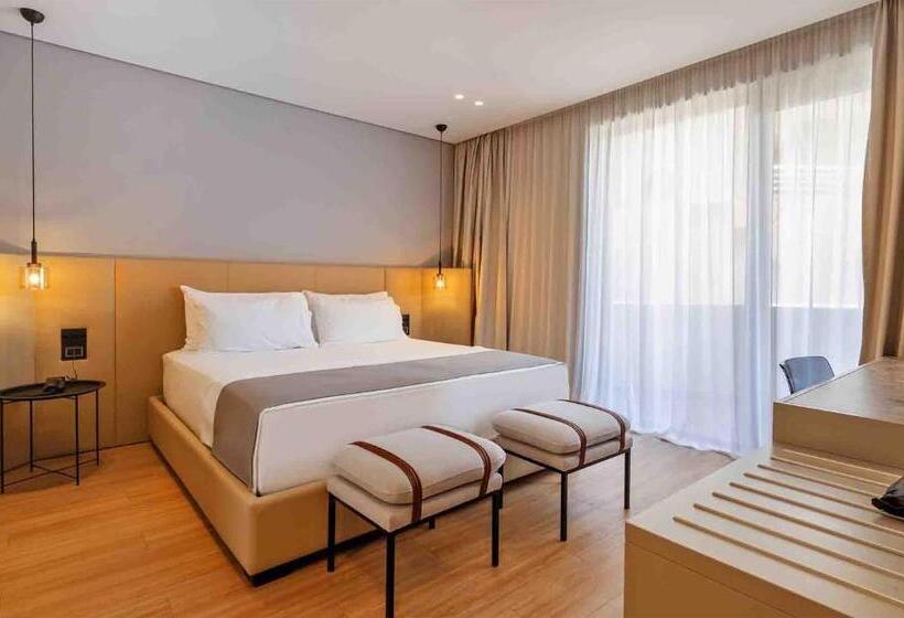 غرفة قياسية إطلالة جانبية علي البحر, Yacht Premium