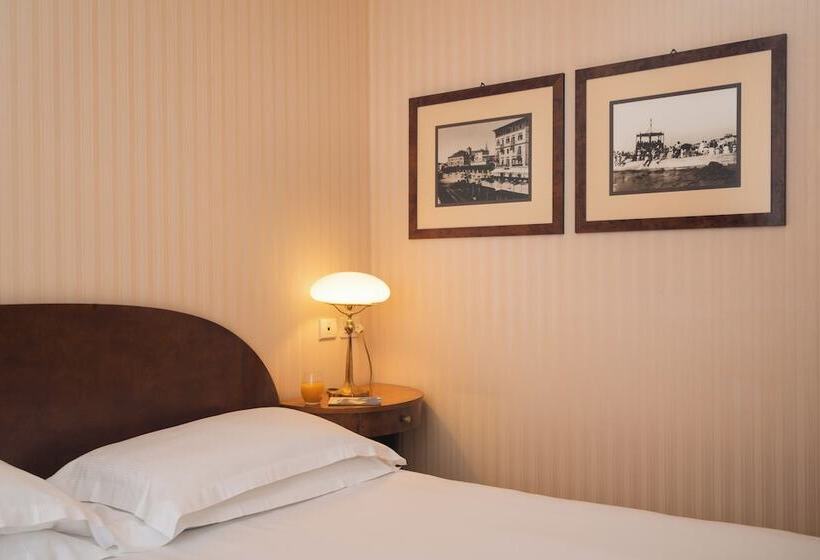 Номер Стандарт, Grand Hotel Astoria