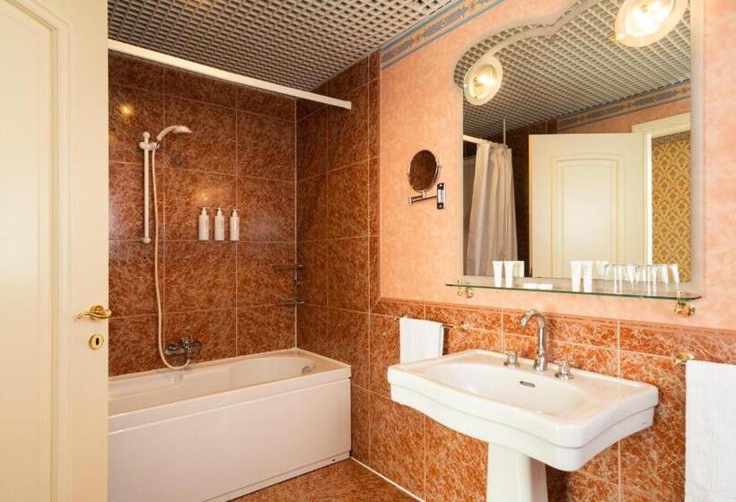 Номер Стандарт, Grand Hotel Astoria