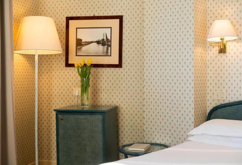 Номер Superior, Grand Hotel Astoria