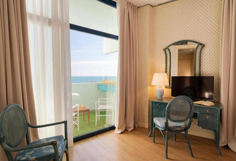 Номер Superior, Grand Hotel Astoria