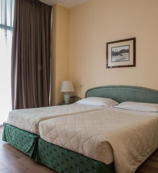 Номер Superior, Grand Hotel Astoria