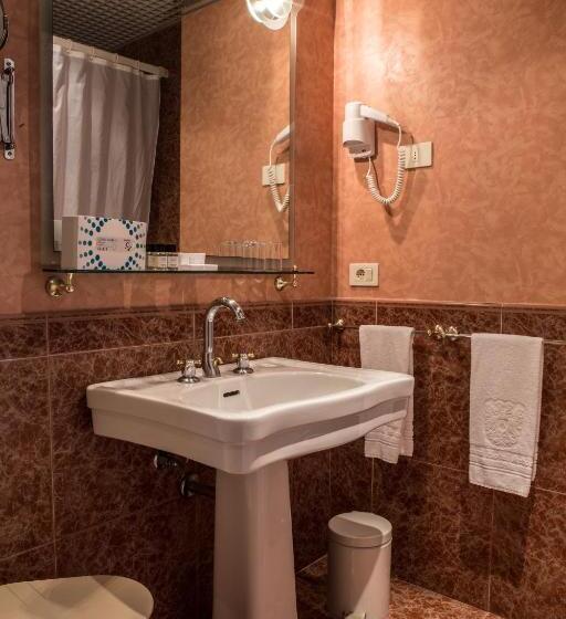 Номер Superior, Grand Hotel Astoria