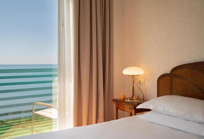 Полулюкс Superior, Grand Hotel Astoria