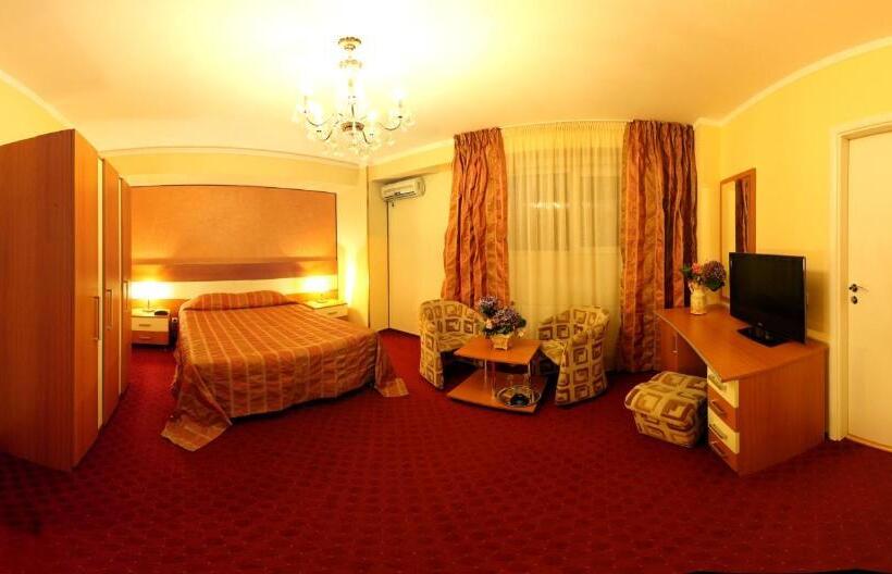 スタンダードルーム, Andre´s