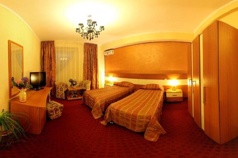 スタンダードルーム, Andre´s