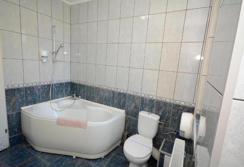 スーペリアールーム, Andre´s