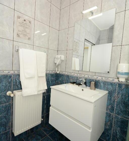 スーペリアールーム, Andre´s