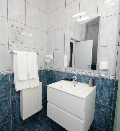 スタンダードルーム, Andre´s