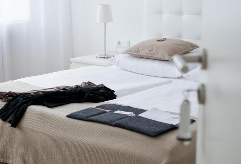 スタンダードシングルルーム, Burgblick