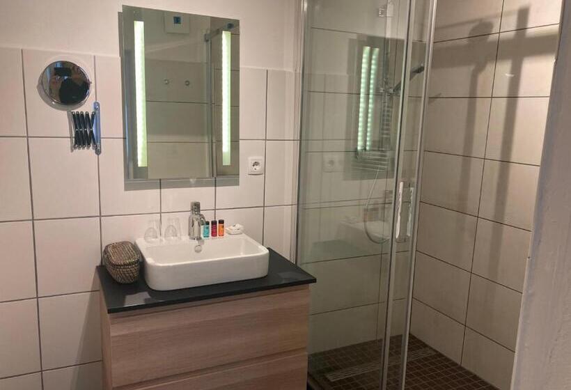 エコノミールーム, Burgblick