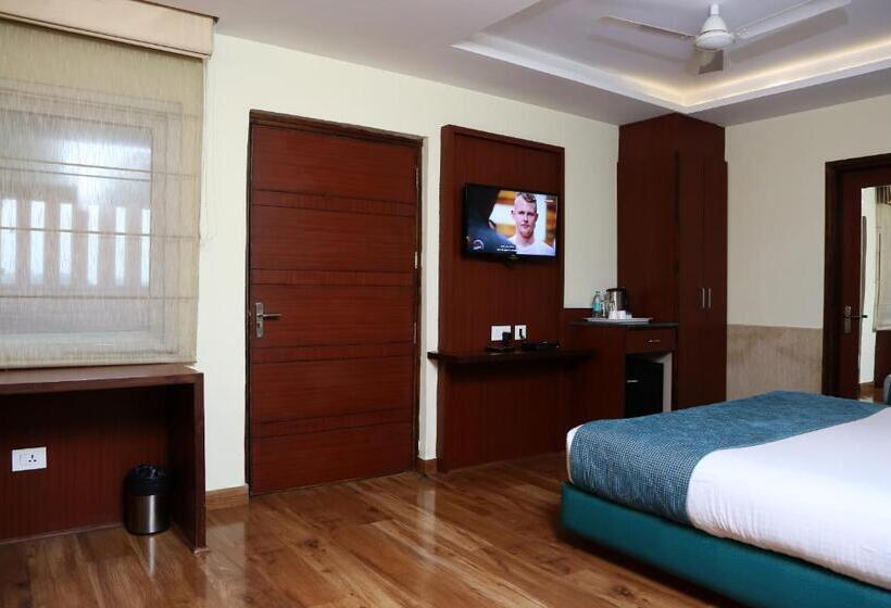 带阳台的豪华间, Cama