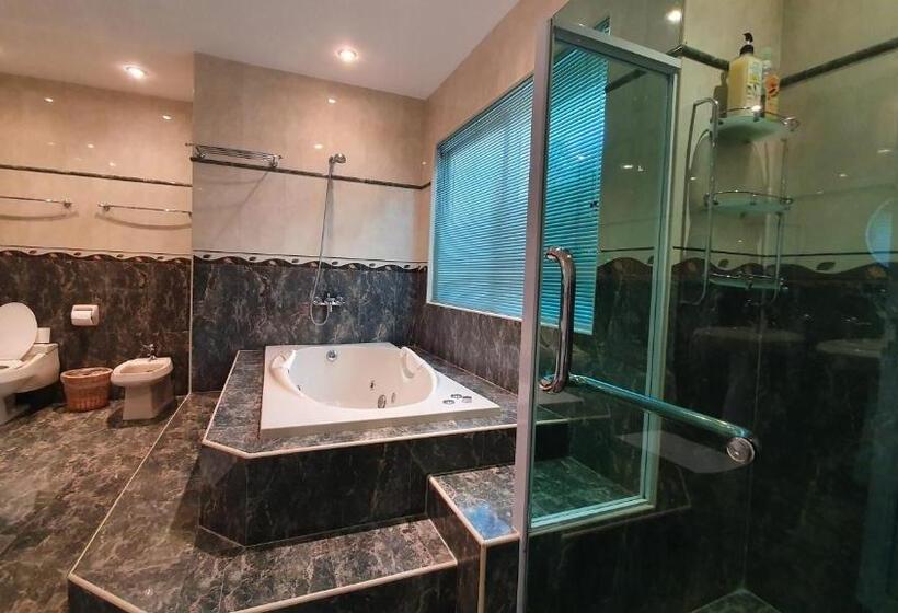 וילה בת 3 חדרי שינה, Pinjalo Resort Villas   Jade Hill Project Property Development