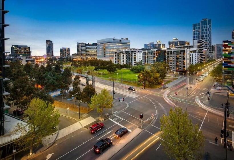 스탠다드 스튜디오, Quest Docklands