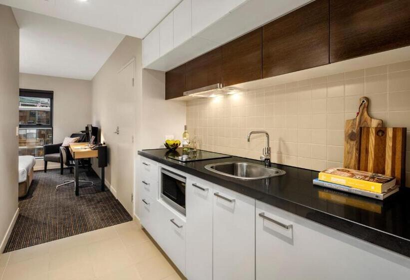 스탠다드 스튜디오, Quest Docklands