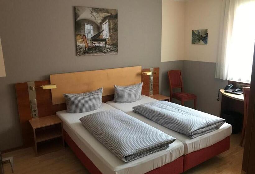 חדר סטנדרט, Römer