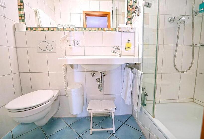 סוויטת ג'וניור, Römer