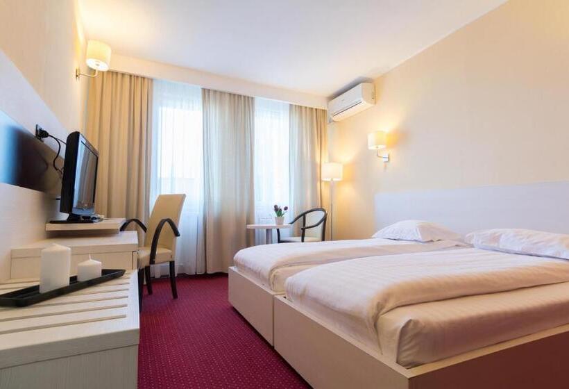 Номер Superior, Sport B90