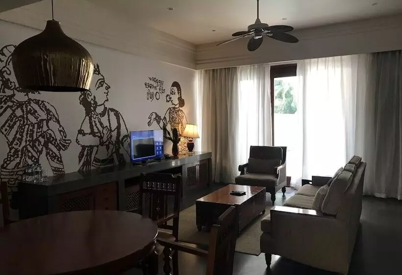 デラックススイート, Taj Bekal Resort & Spa, Kerala