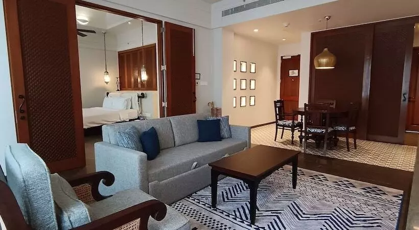 デラックススイート, Taj Bekal Resort & Spa, Kerala