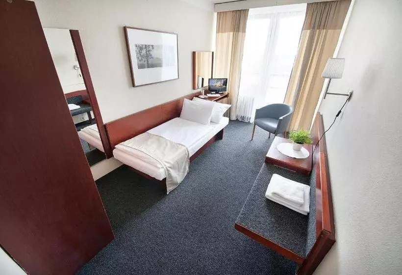 エコノミーシングルルーム, Retro Hotel Kladno