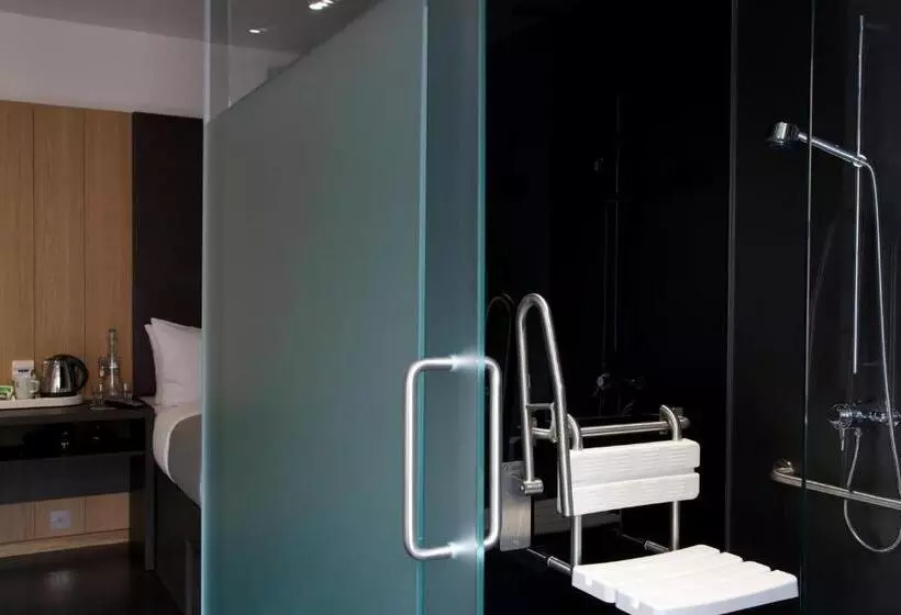 身障者適用スタンダードルーム, The Z Hotel Victoria