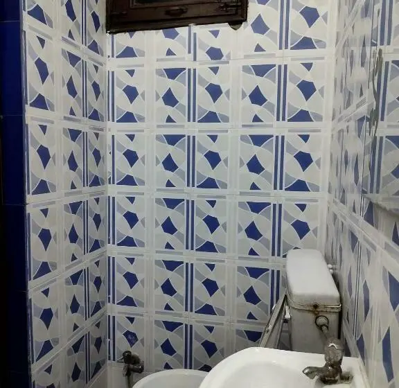 Chambre Standard, Shraddha