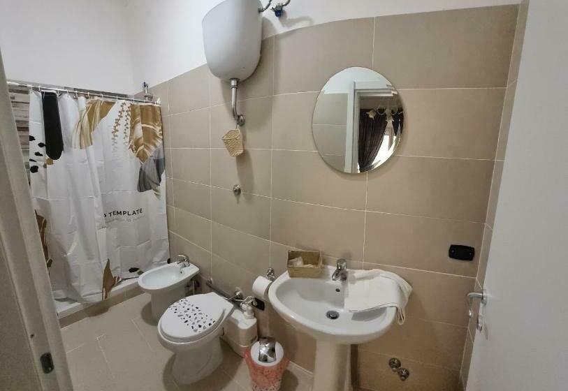 اتاق استاندارد, A Casa Di Guido