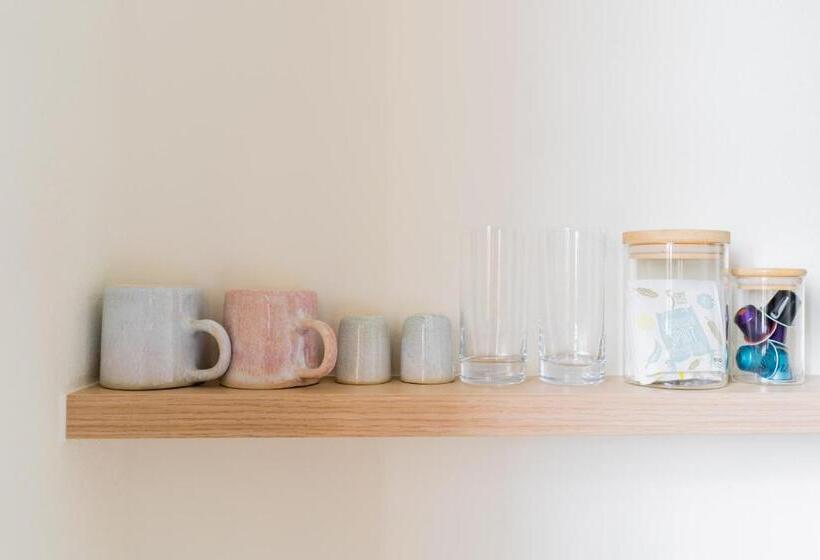 标准间, Bob W Peterhof