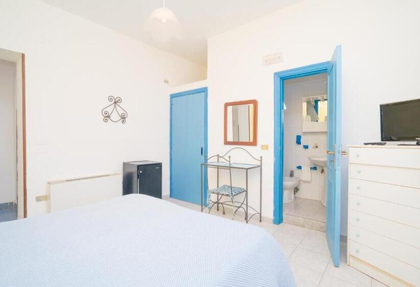 Номер Стандарт Вид на Сад, Celeste