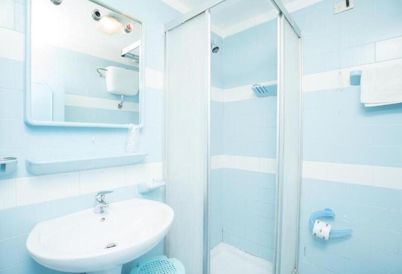 Номер Стандарт Трехместный, Celeste