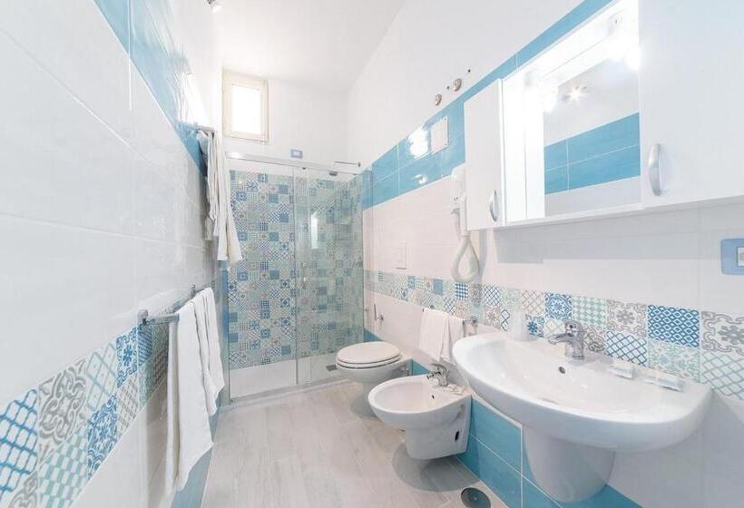 Трехместный Superior Вид на Море, Celeste