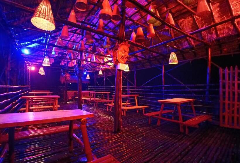 1间卧室的房子, The Sea Horse