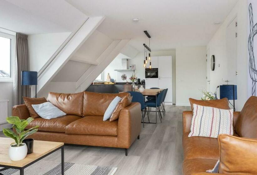 침실 4개 아파트, Vakantie Appartement   Sneekermeer
