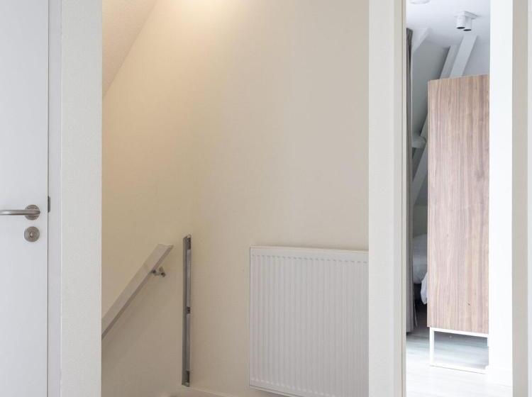 דירת 4 חדרים, Vakantie Appartement   Sneekermeer