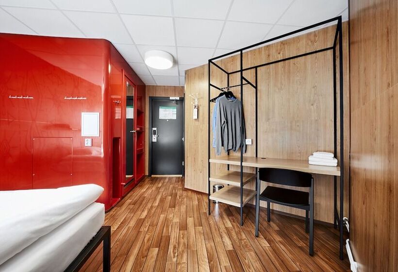 スタンダードルーム, Generator Stockholm