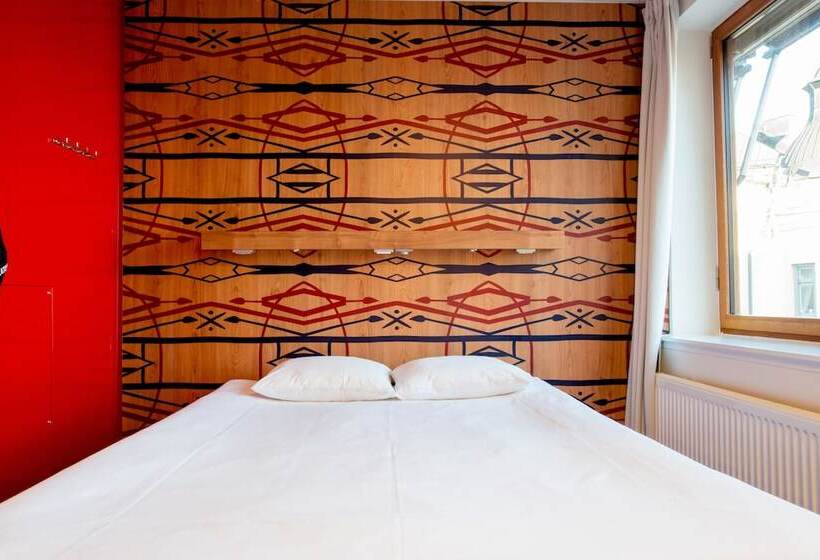 スタンダードルーム, Generator Stockholm